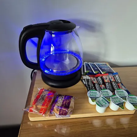 Manesty House - Only - No Kitchen-living